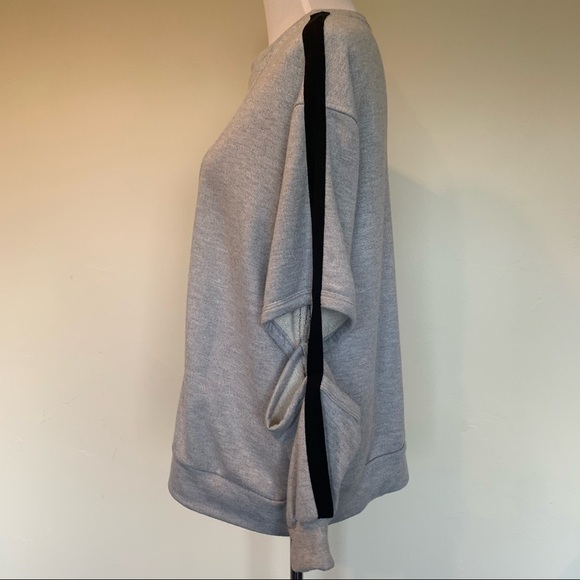 RO&BE sweatshirt size large - Picture 3 of 10